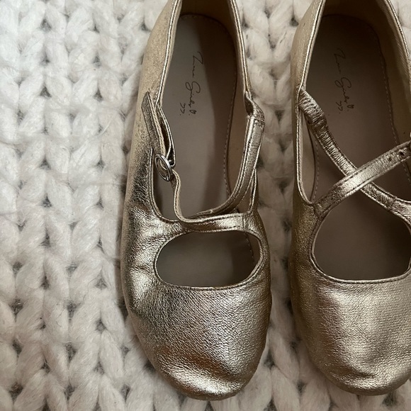Zara Gold Ballet Flats - Picture 2 of 4